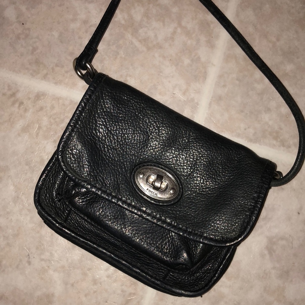 Black leather fossil purse